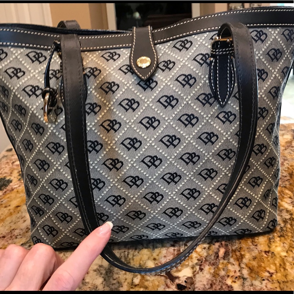 Dooney & Bourke Handbag